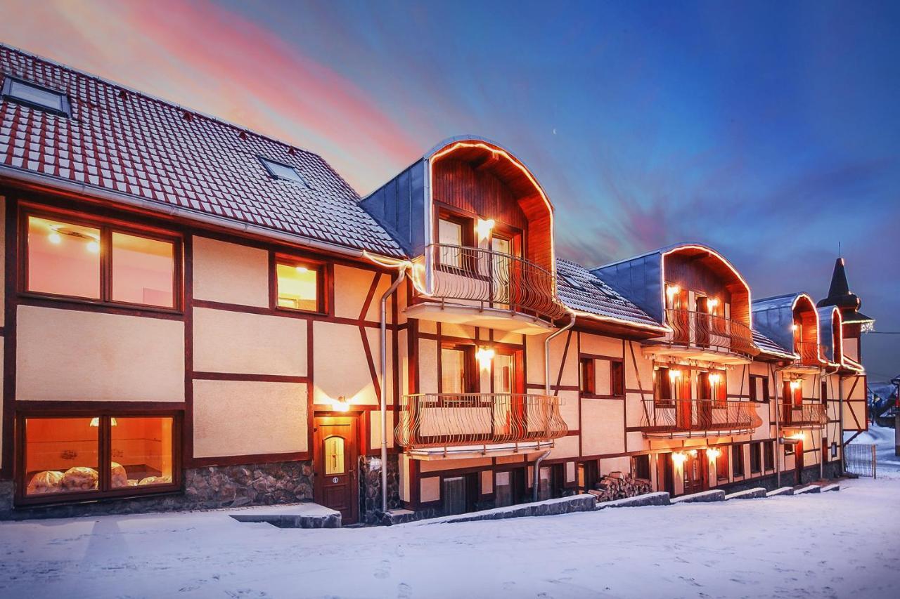 Jurika Liptov Aparthotel Liptovský Mikuláš Exteriör bild