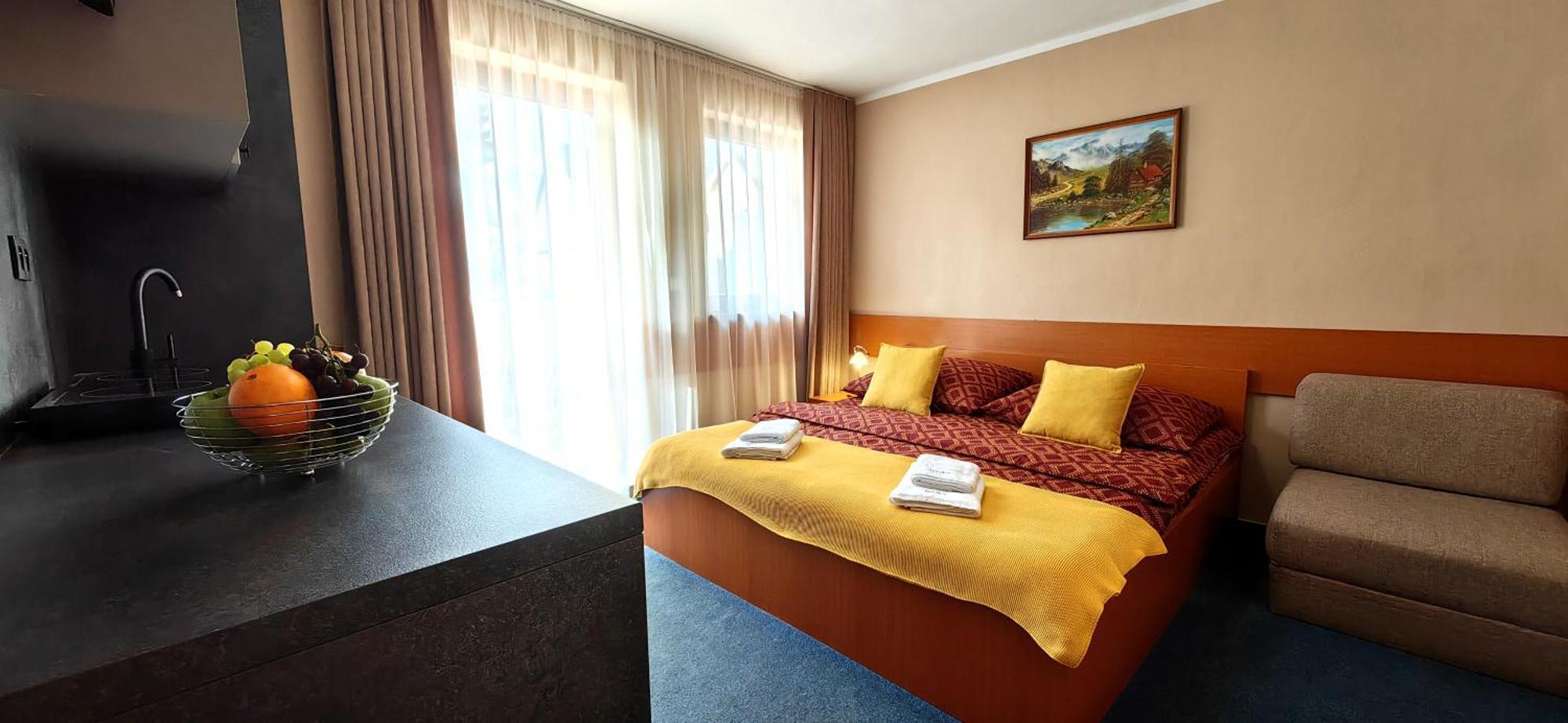 Jurika Liptov Aparthotel Liptovský Mikuláš Exteriör bild